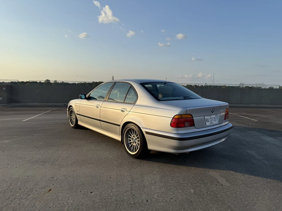 1998 BMW E39 540i - Image 12 of 31