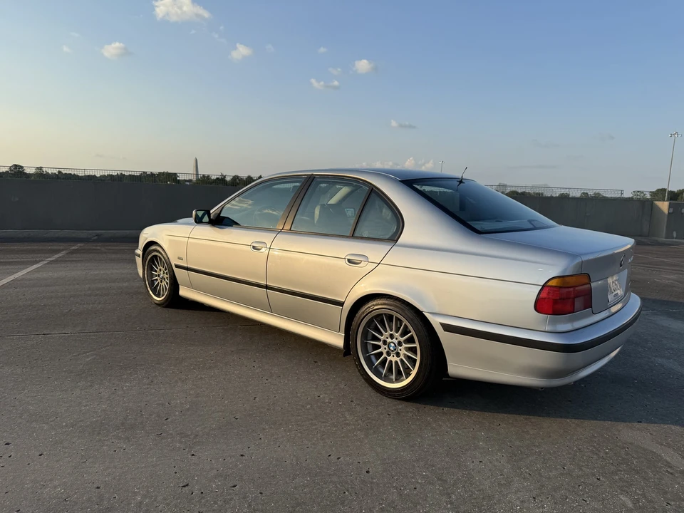1998 BMW E39 540i - Image 11 of 31