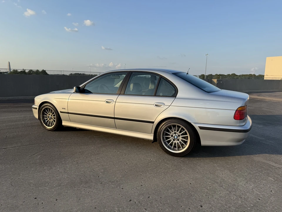 1998 BMW E39 540i - Image 10 of 31