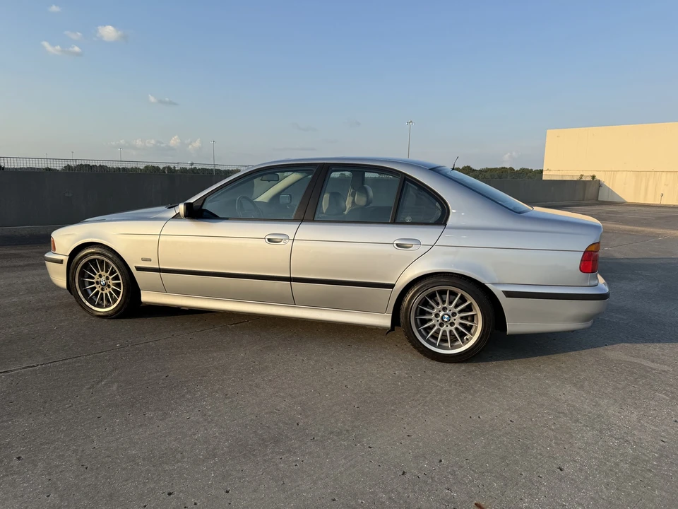 1998 BMW E39 540i - Image 8 of 31