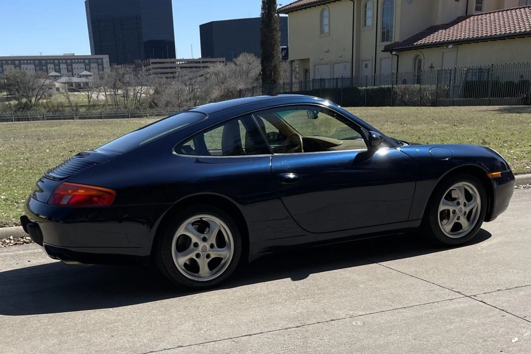 1999 Porsche 996 Carrera - Image 16 of 31