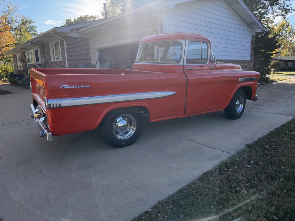 1959 Chevrolet Task Force - Image 9 of 31