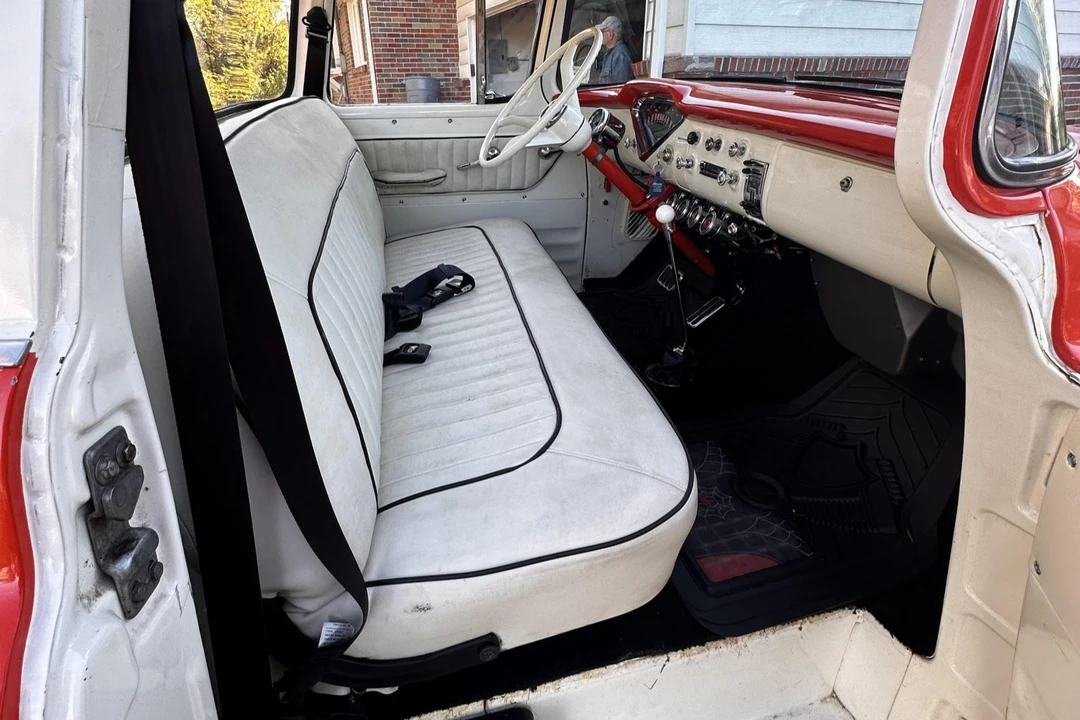1959 Chevrolet Task Force - Image 26 of 31