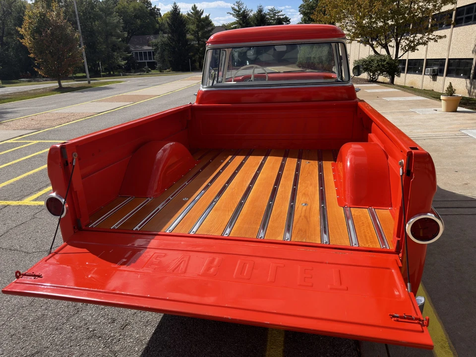 1959 Chevrolet Task Force - Image 16 of 31