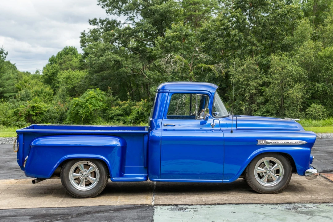 1959 Chevrolet Task Force - Image 5 of 31