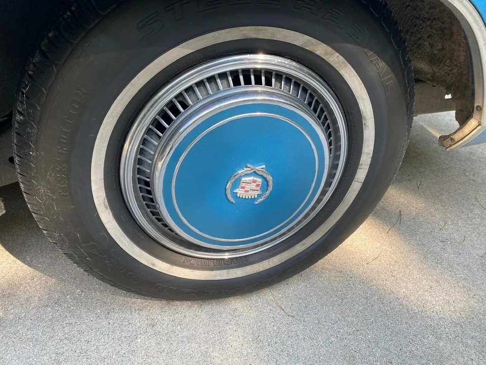 1976 Cadillac Eldorado 9th Gen - Image 27 of 31