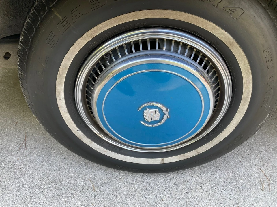 1976 Cadillac Eldorado 9th Gen - Image 28 of 31
