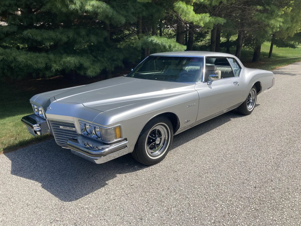 1973 Buick Riviera Boattail 3rd Gen - Image 2 of 31