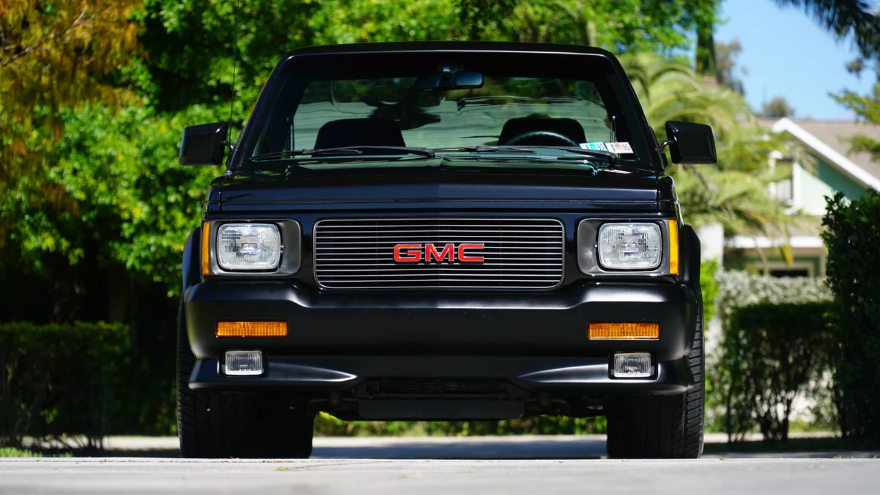 1991 GMC Syclone - Image 4 of 31