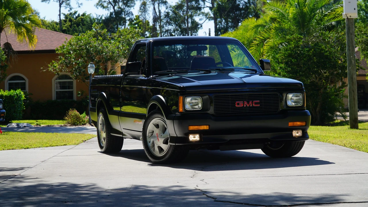1991 GMC Syclone - Image 7 of 31