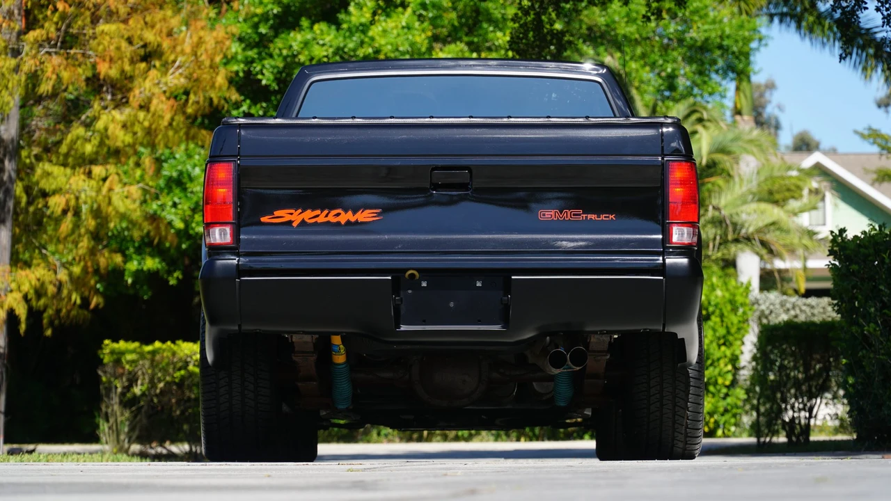 1991 GMC Syclone - Image 14 of 31