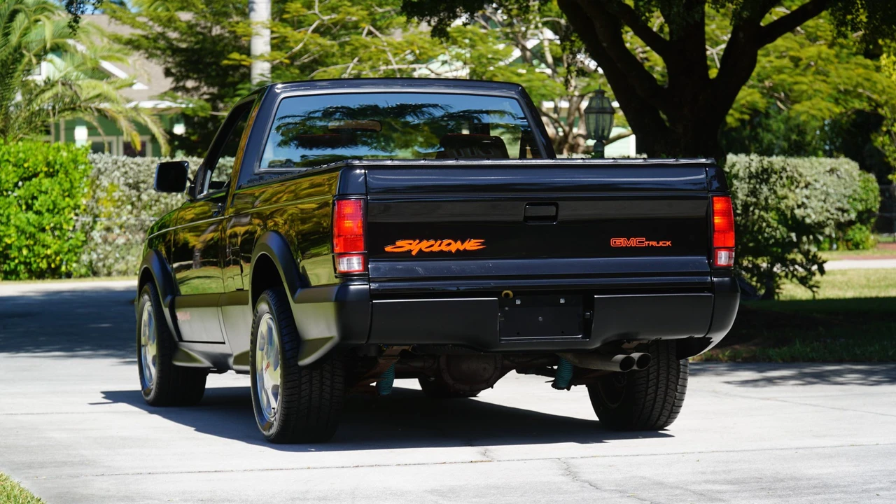 1991 GMC Syclone - Image 15 of 31