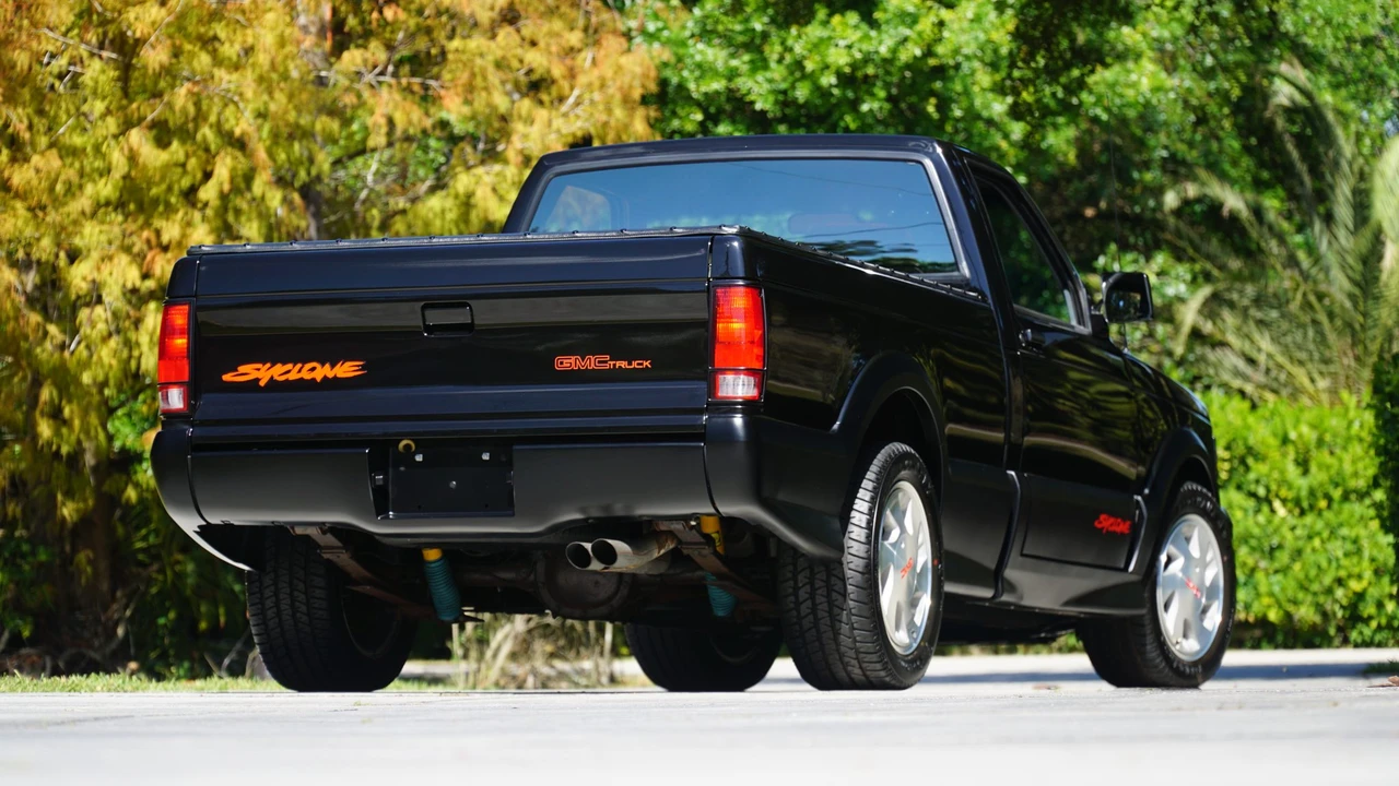 1991 GMC Syclone - Image 13 of 31