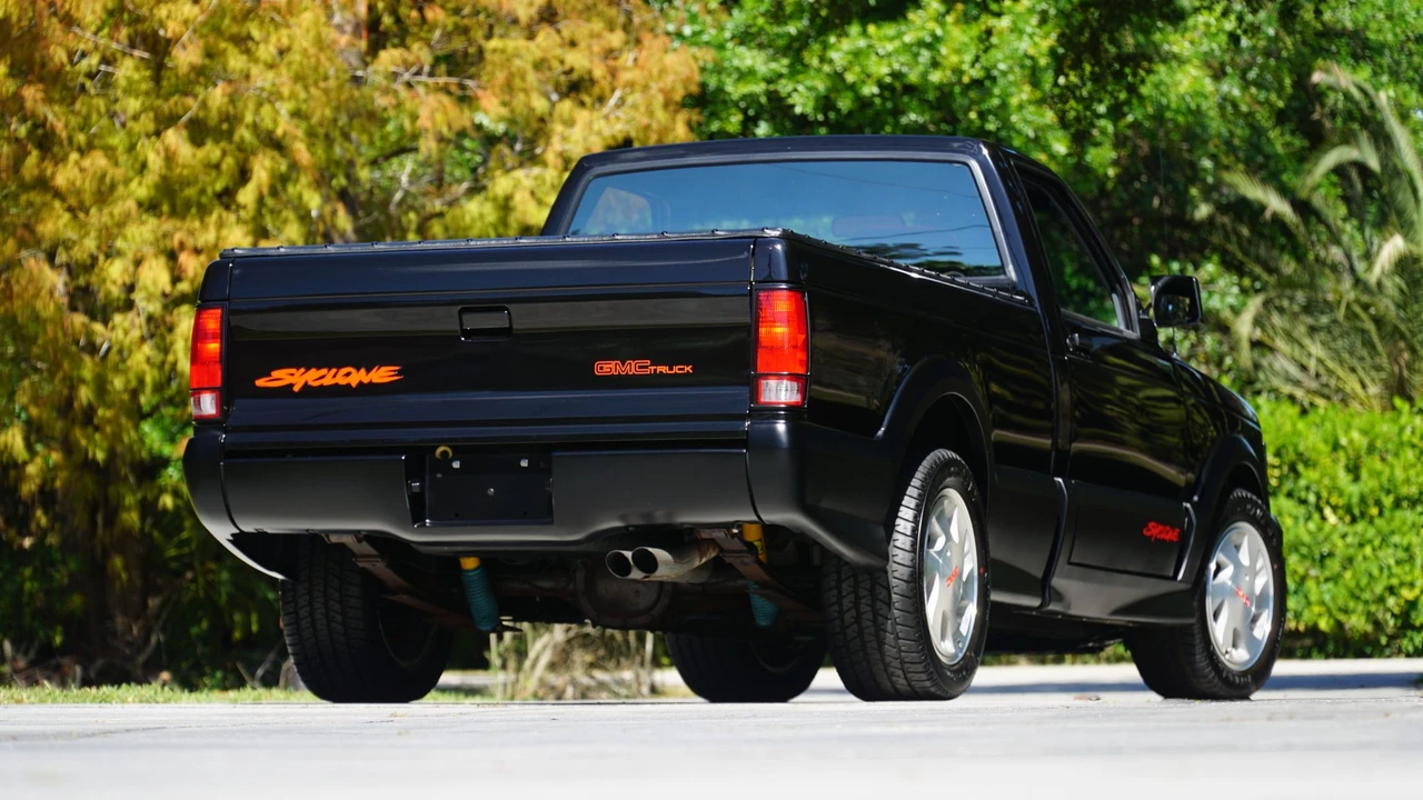 1991 GMC Syclone - Image 12 of 31
