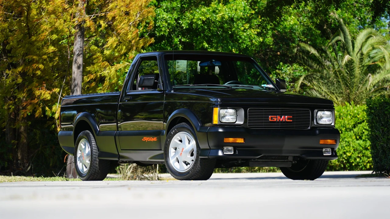 1991 GMC Syclone - Image 8 of 31