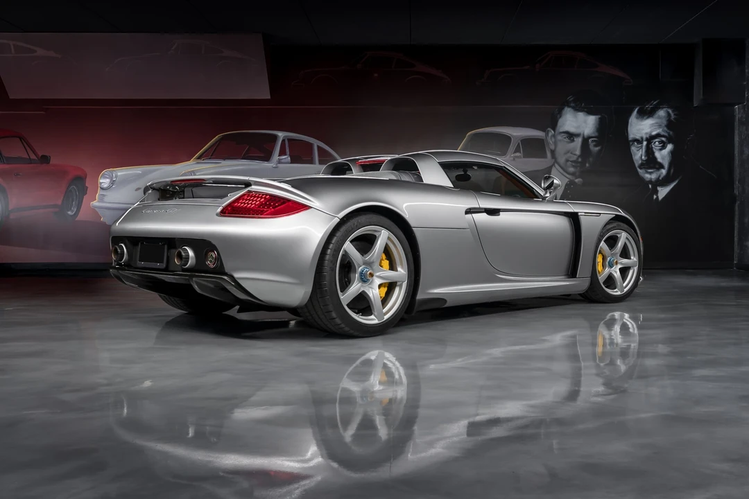2005 Porsche Carrera GT - Image 6 of 31