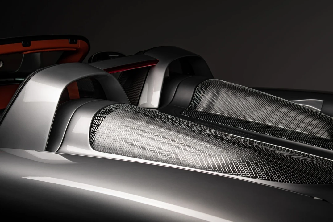 2005 Porsche Carrera GT - Image 26 of 31