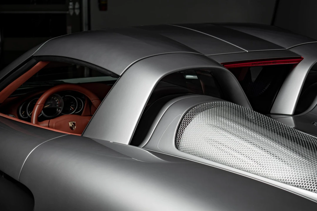 2005 Porsche Carrera GT - Image 22 of 31