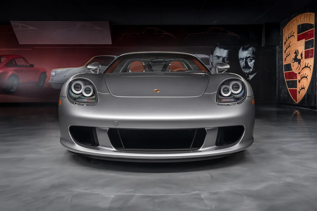 2005 Porsche Carrera GT - Image 2 of 31