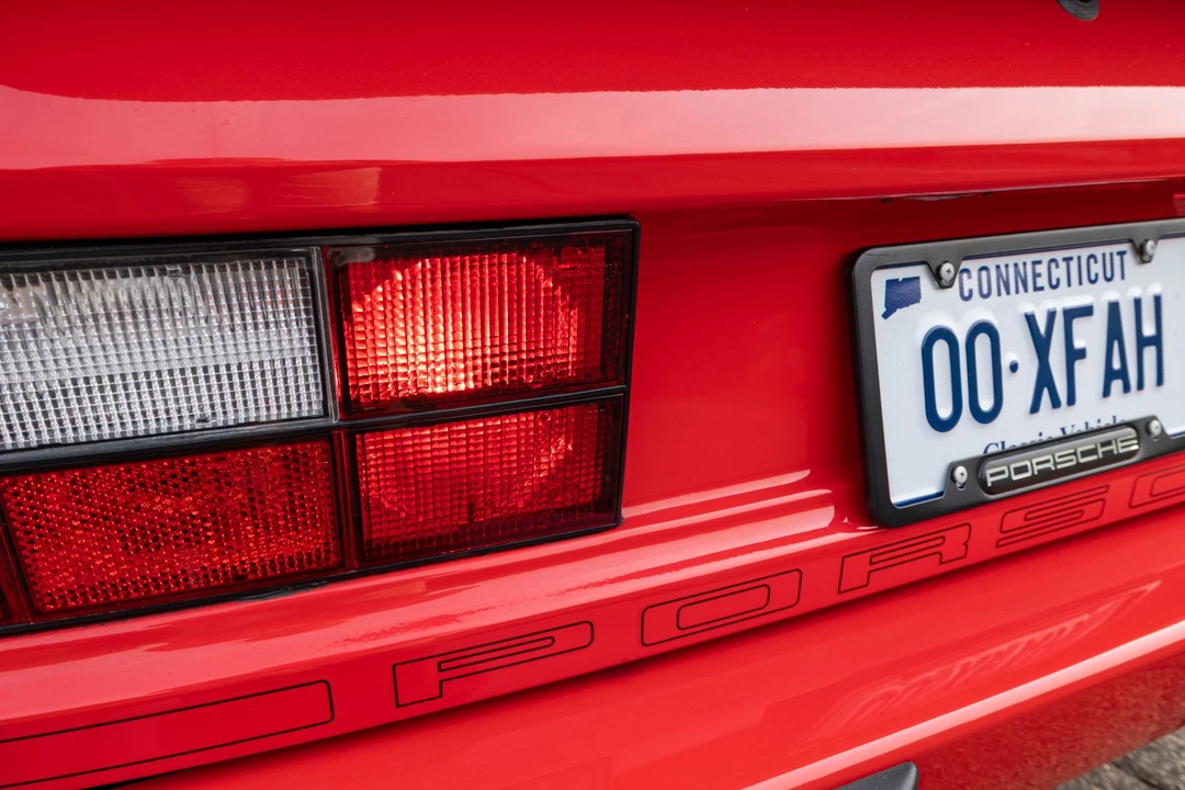 1986 Porsche 944 Turbo - Image 26 of 31