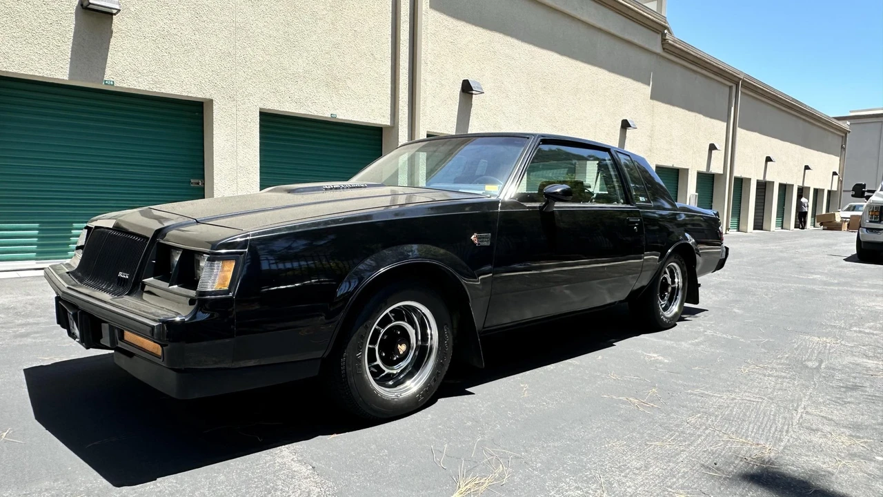1987 Buick Grand National - Image 10 of 31
