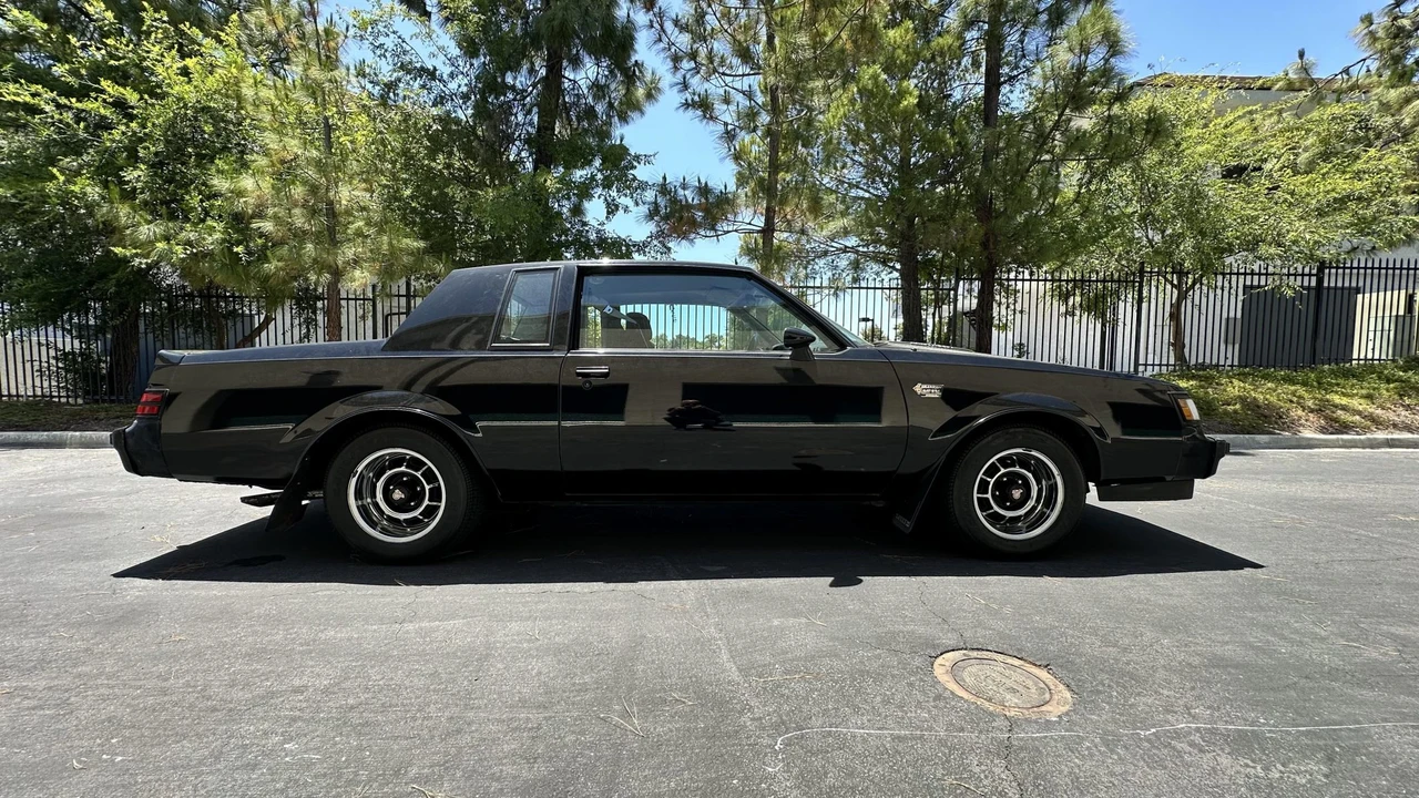 1987 Buick Grand National - Image 15 of 31