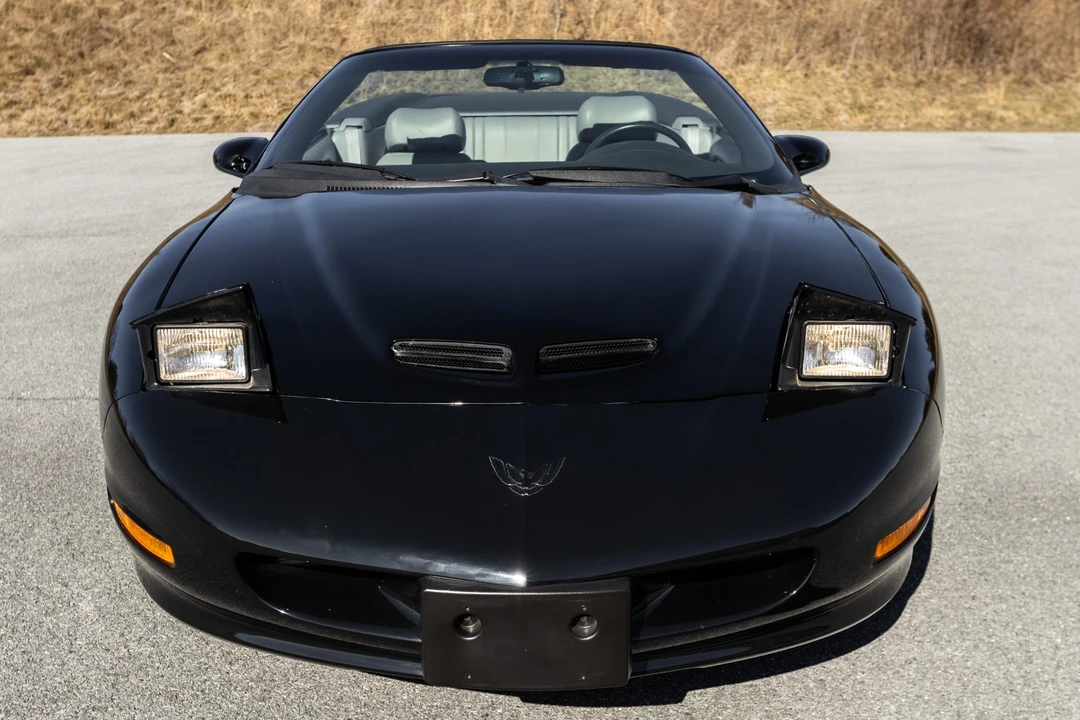 1995 Pontiac Firebird Formula 4th Gen - Image 18 of 31