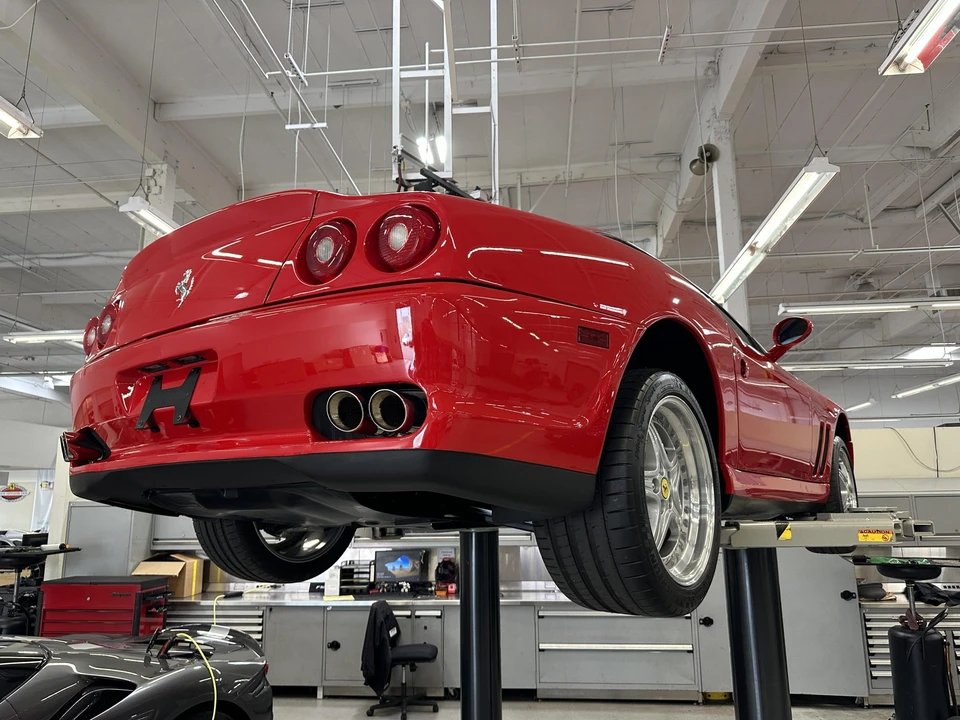 2001 Ferrari 550 Maranello - Image 21 of 31