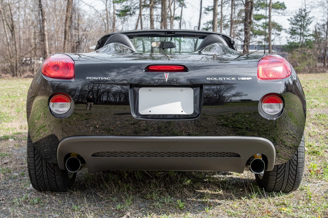 2007 Pontiac Solstice GXP - Image 10 of 31