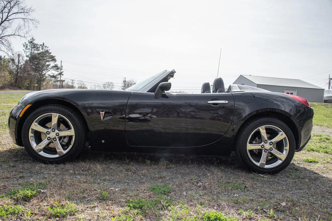 2007 Pontiac Solstice GXP - Image 13 of 31