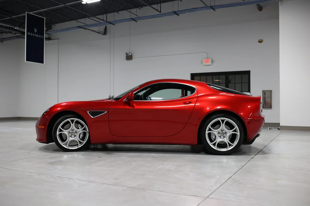 2008 Alfa Romeo 8C Competizione - Image 11 of 31