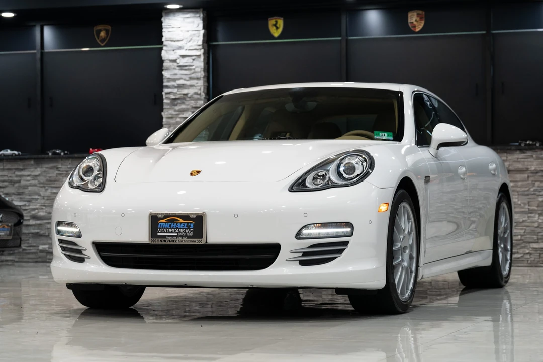 2011 Porsche 970 Panamera - Image 2 of 31