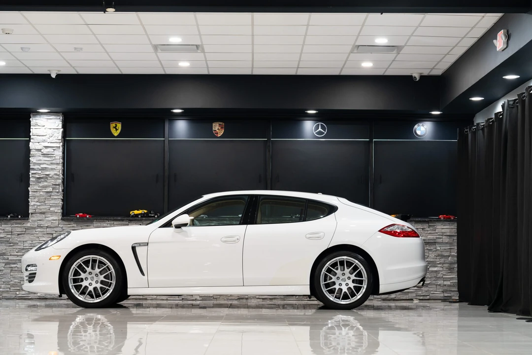 2011 Porsche 970 Panamera - Image 8 of 31