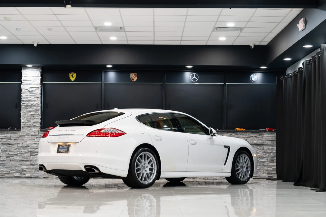 2011 Porsche 970 Panamera - Image 24 of 31