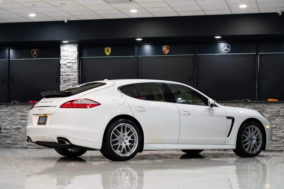 2011 Porsche 970 Panamera - Image 28 of 31