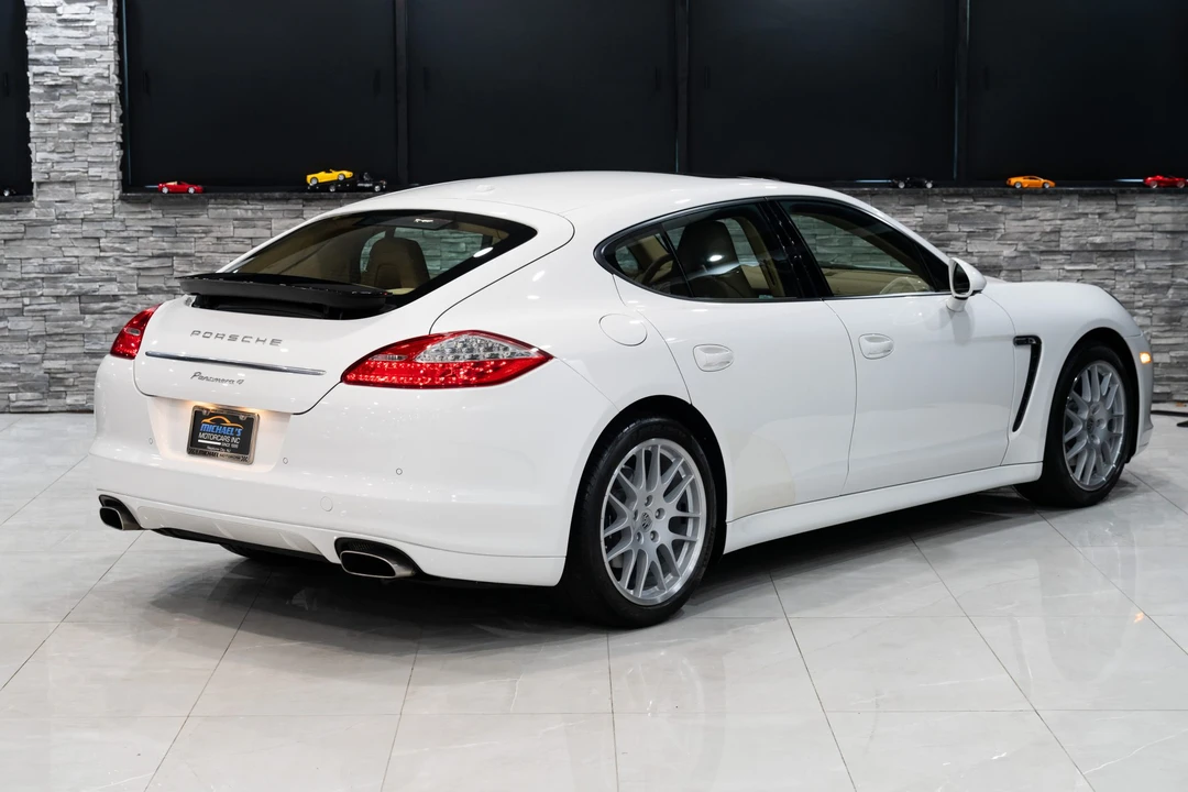 2011 Porsche 970 Panamera - Image 29 of 31