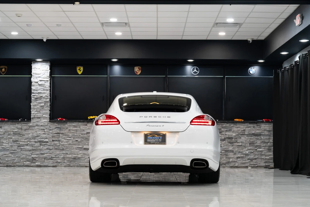 2011 Porsche 970 Panamera - Image 19 of 31
