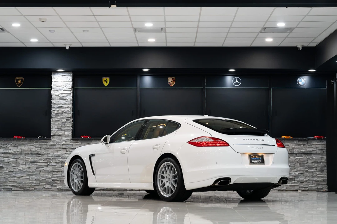 2011 Porsche 970 Panamera - Image 16 of 31