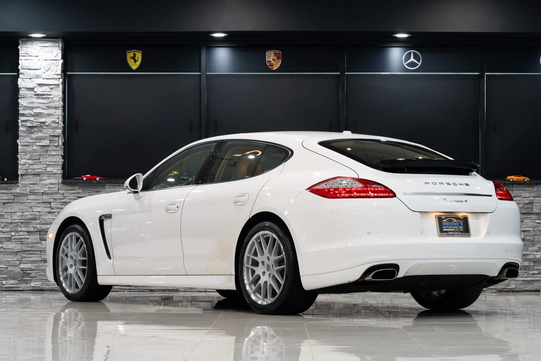 2011 Porsche 970 Panamera - Image 14 of 31