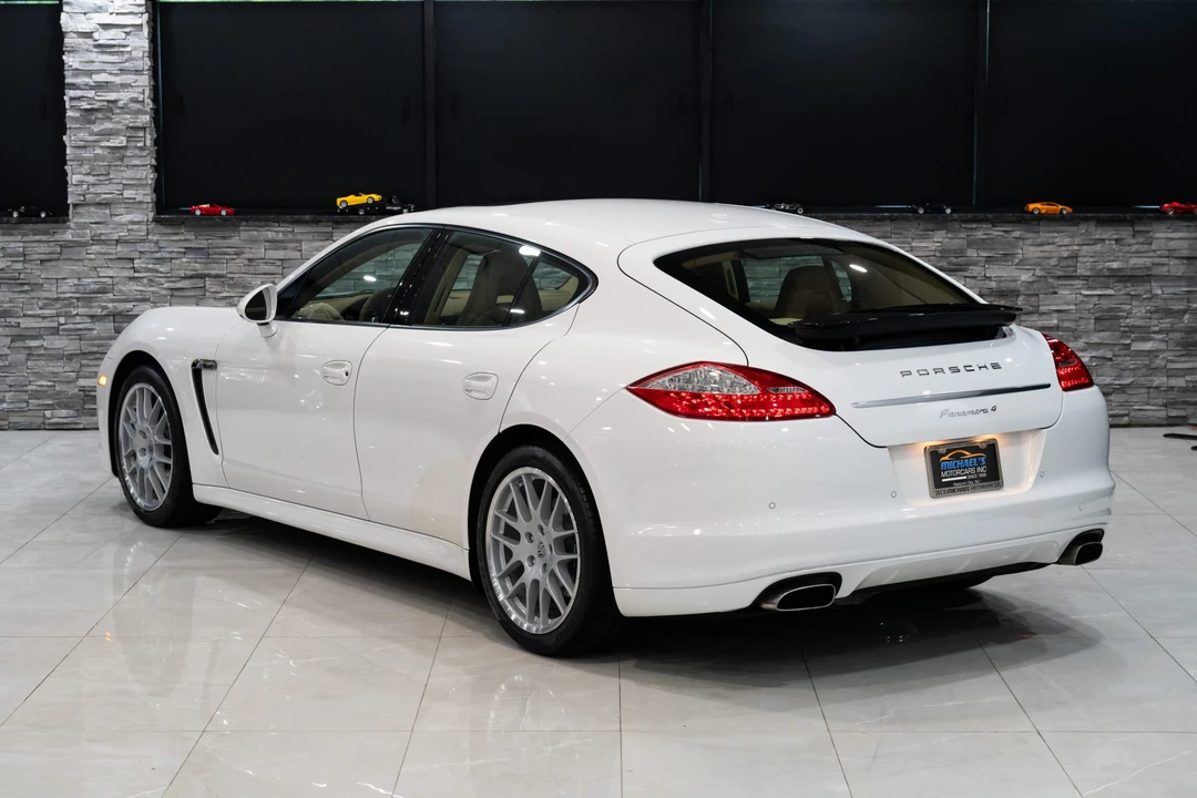 2011 Porsche 970 Panamera - Image 17 of 31
