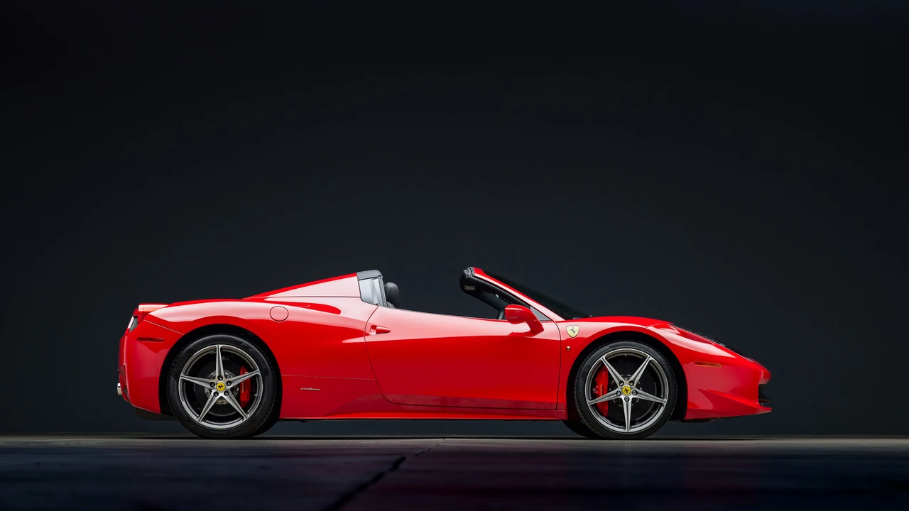 2014 Ferrari 458 Spider - Image 12 of 31