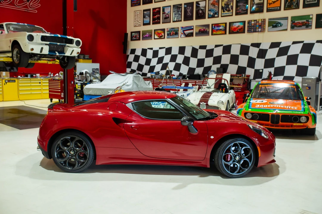 2015 Alfa Romeo 4C Coupe - Image 16 of 31