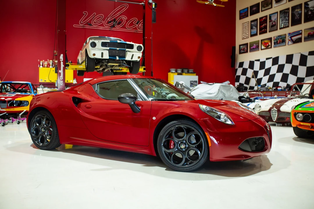 2015 Alfa Romeo 4C Coupe - Image 19 of 31