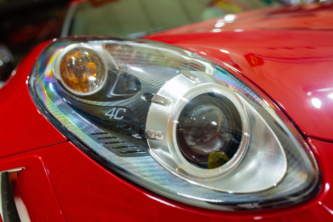 2015 Alfa Romeo 4C Coupe - Image 30 of 31