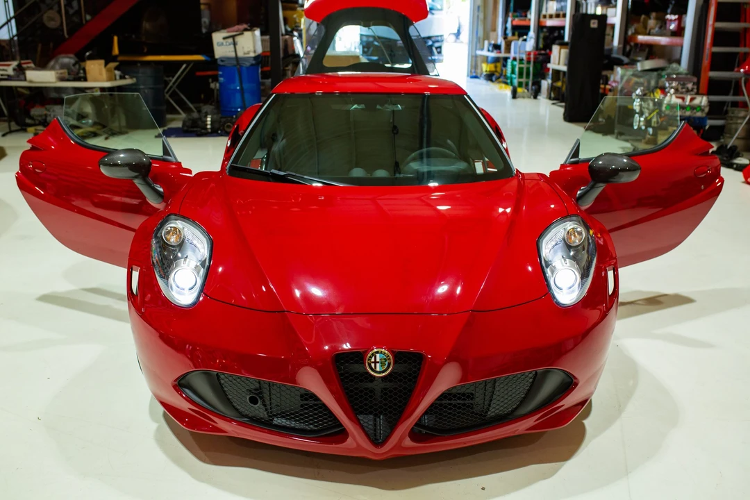 2015 Alfa Romeo 4C Coupe - Image 23 of 31