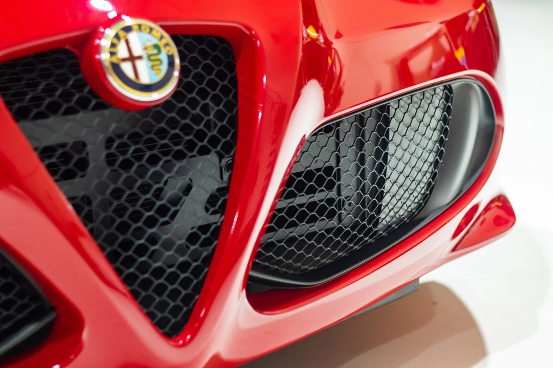 2015 Alfa Romeo 4C Coupe - Image 28 of 31
