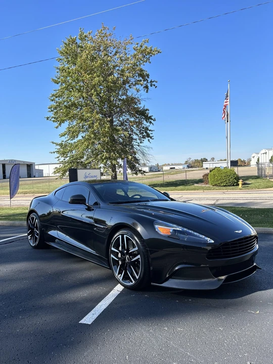 2015 Aston Martin Vanquish 2nd Gen - Image 13 of 31