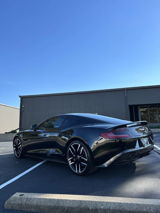 2015 Aston Martin Vanquish 2nd Gen - Image 5 of 31