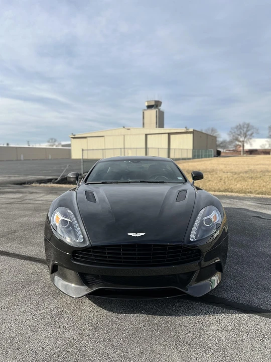 2015 Aston Martin Vanquish 2nd Gen - Image 18 of 31