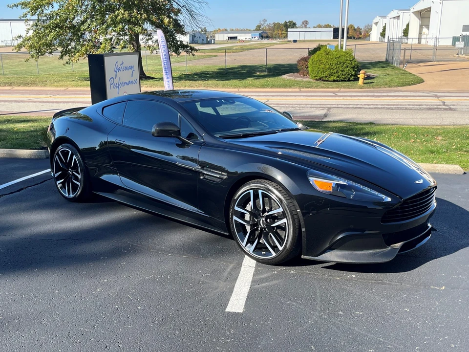 2015 Aston Martin Vanquish 2nd Gen - Image 12 of 31